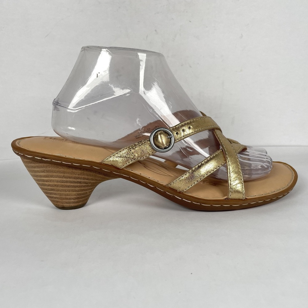Born Strappy Sandals Womens Size 10 Gold Leather Buckle Comfort Heeled Shoes